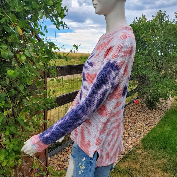 Belle by Belldini Women's Tie-Dye Crew Neck Sweater Size Small NWOT - Picture 8 of 16